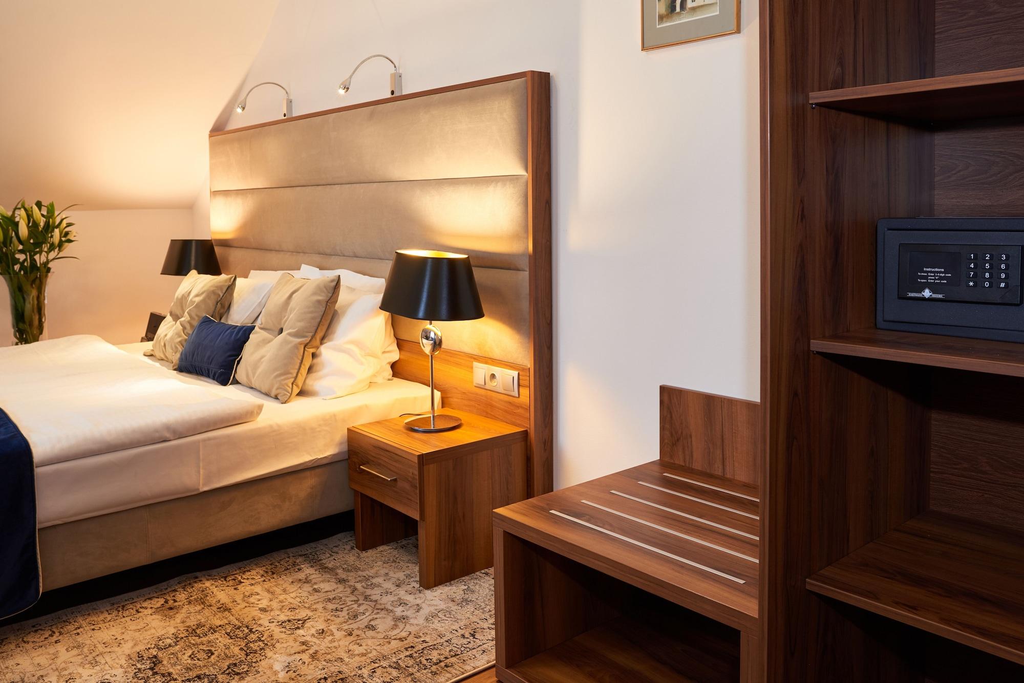 Nobilton Hotel Краків Екстер'єр фото