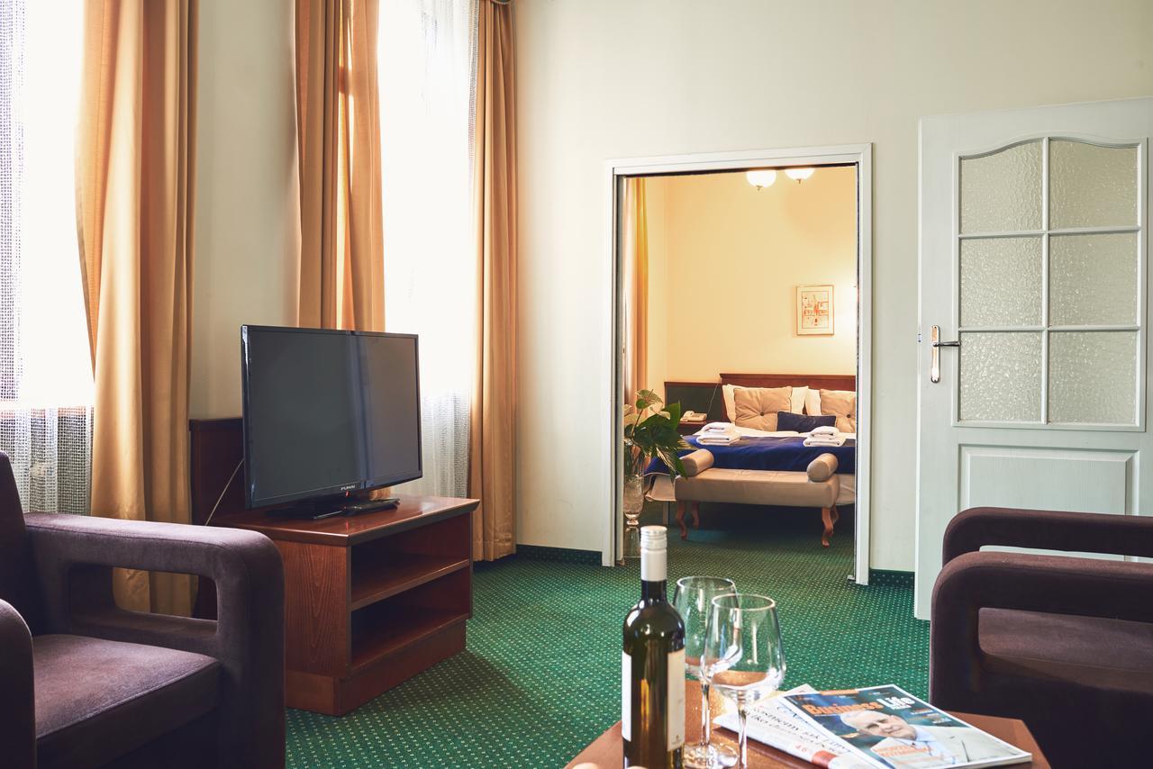 Nobilton Hotel Краків Екстер'єр фото