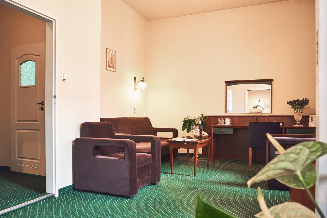 Nobilton Hotel Краків Екстер'єр фото